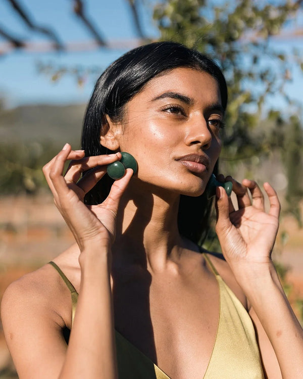 Treat Your Complexion to These 3 Mood-Enhancing Massages | Almora Botanica Journal